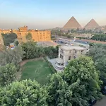 La Perle Pyramids